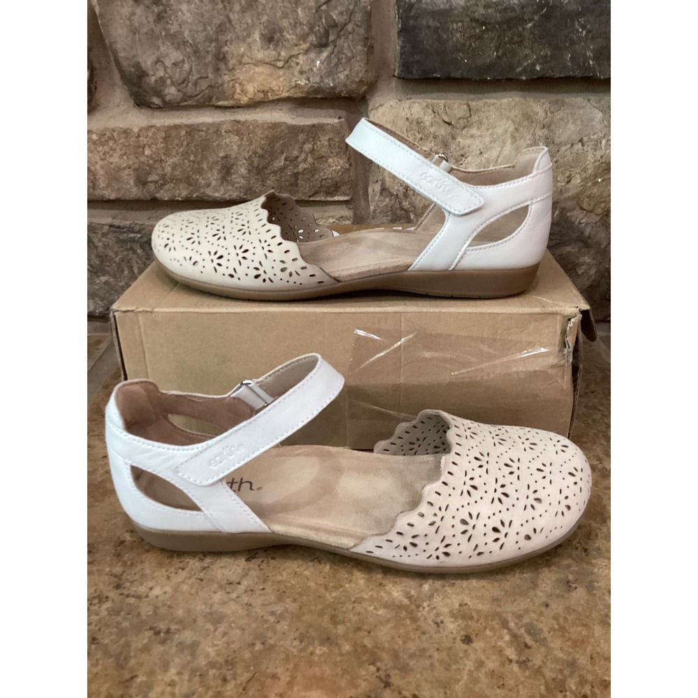 Earth Origins Etbetti Ivory Leather Laser Cut Mary Jane Flats Size 10M New - Picture 1 of 8